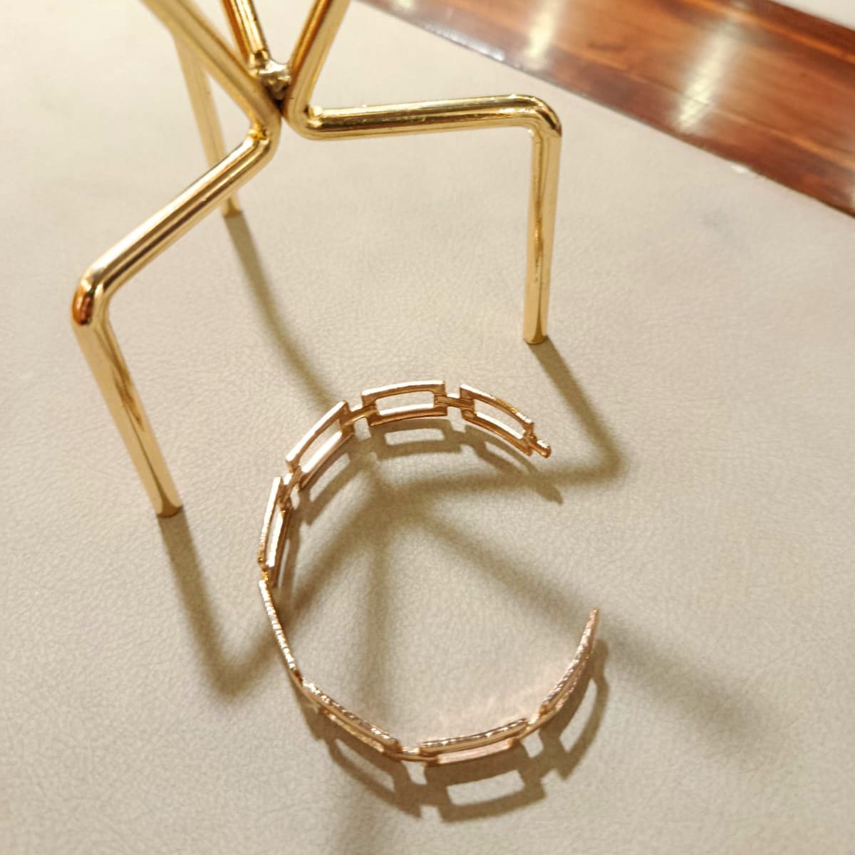 Sleek Iron Open Cuff Bangle – Adjustable & Stylish