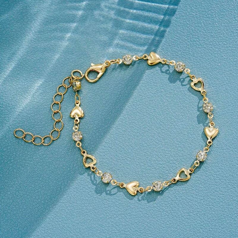 17KM Fashionable Bracelet – Chic & Modern Everyday Accessory