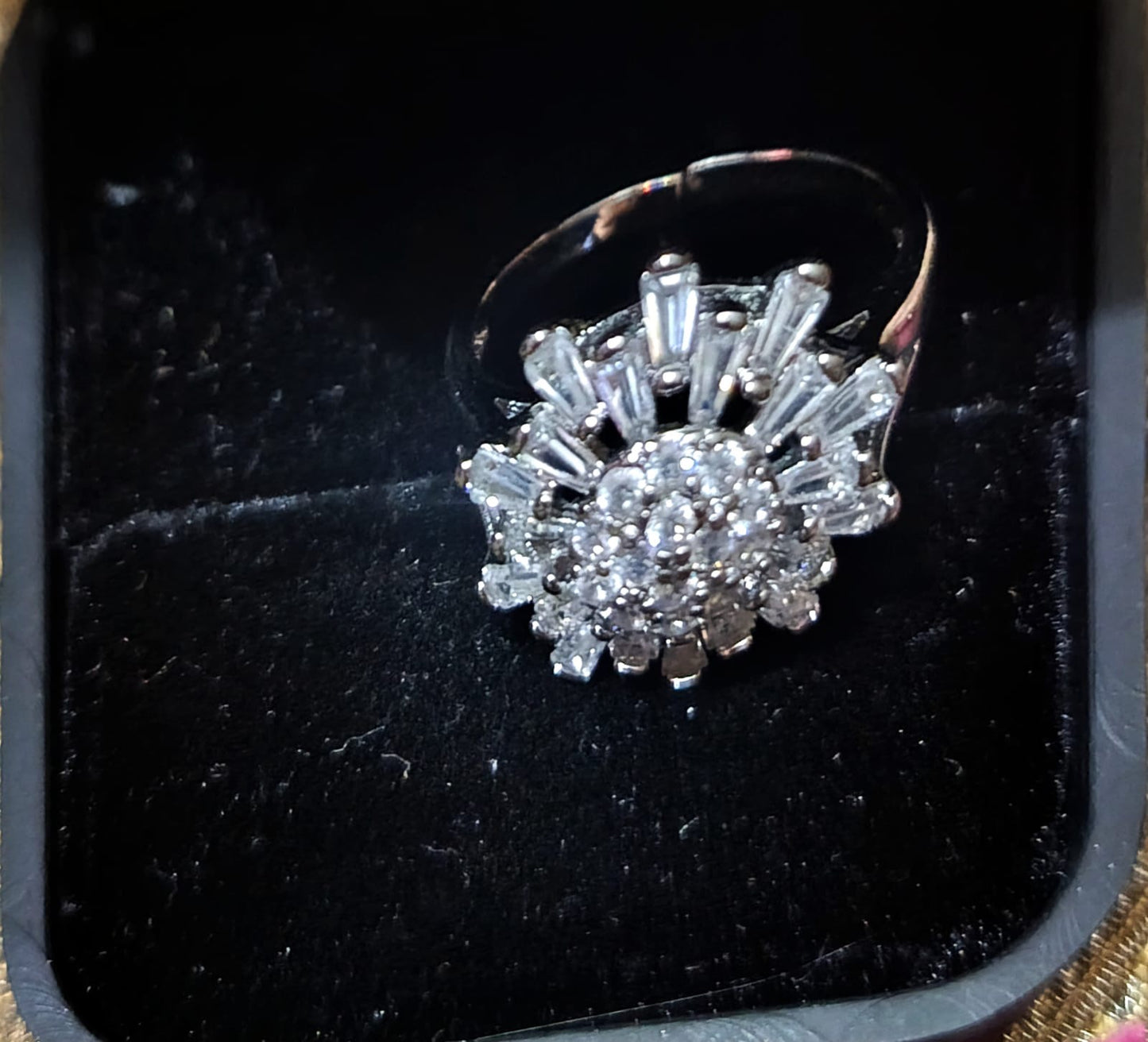 Light Luxury Golden Flower Adjustable Ring