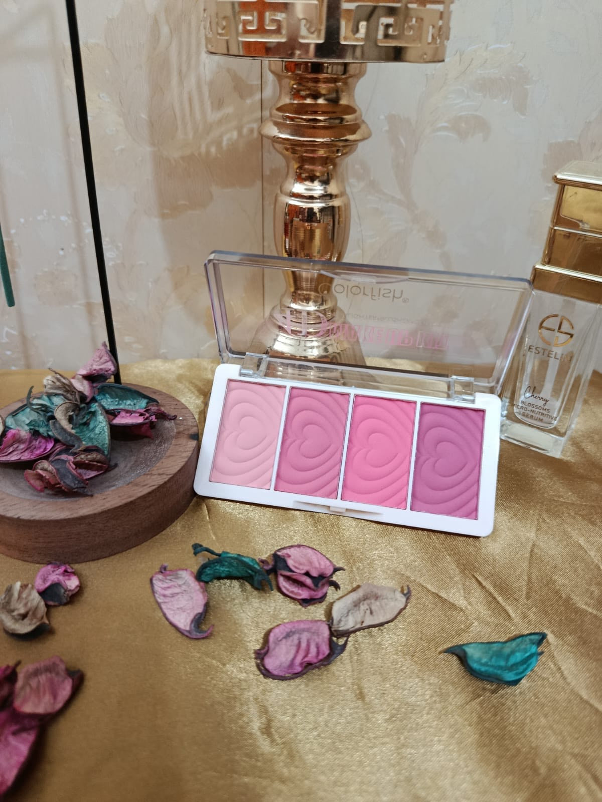 Colorfish 4 Heart-Shade Candy Blush Palette – Matte Finish, Stunning Color