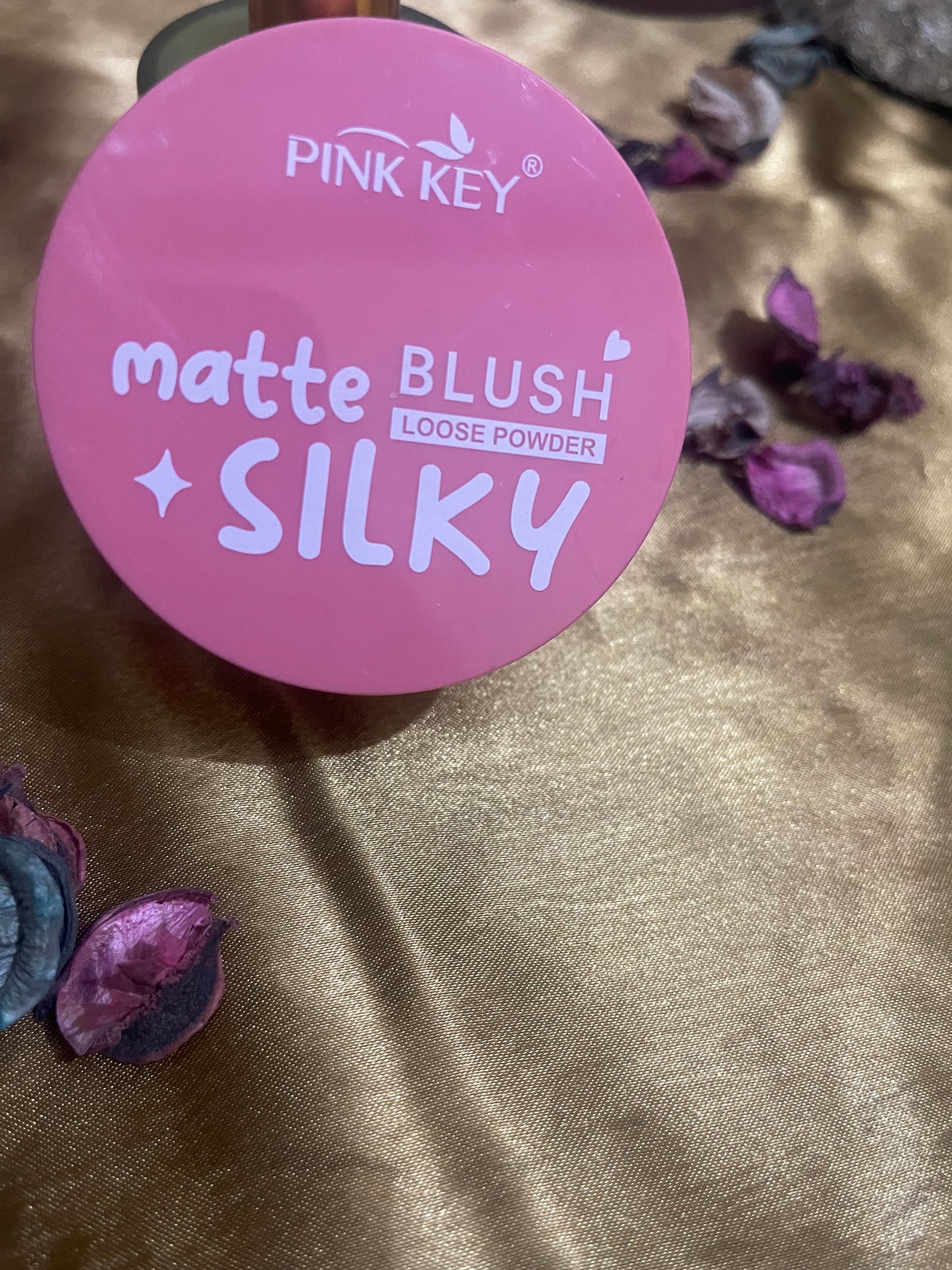 Radiant Puff Micro Glow Blush Powder – Natural Radiance, Matte Finish