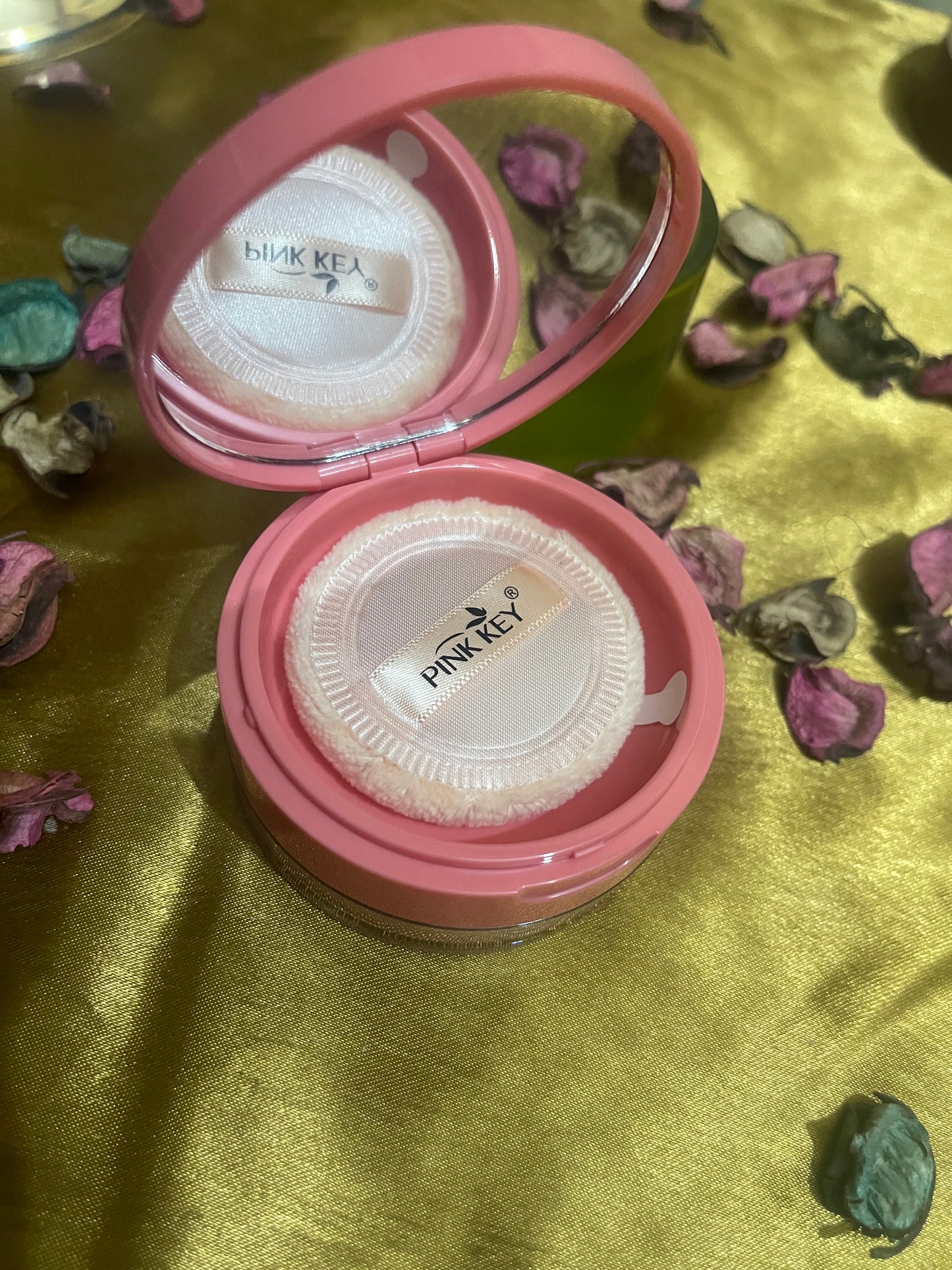 Radiant Puff Micro Glow Blush Powder – Natural Radiance, Matte Finish