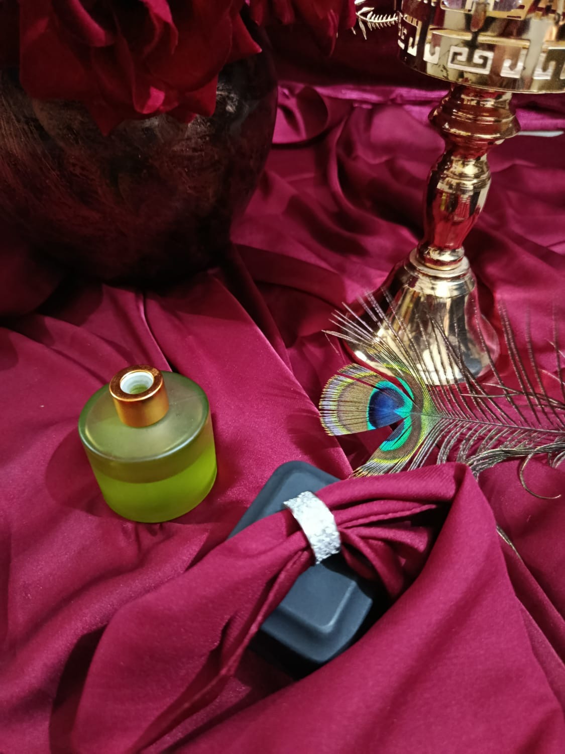 Elegant 925 Silver Adjustable Band Ring with Sparkling Zirconia Finish