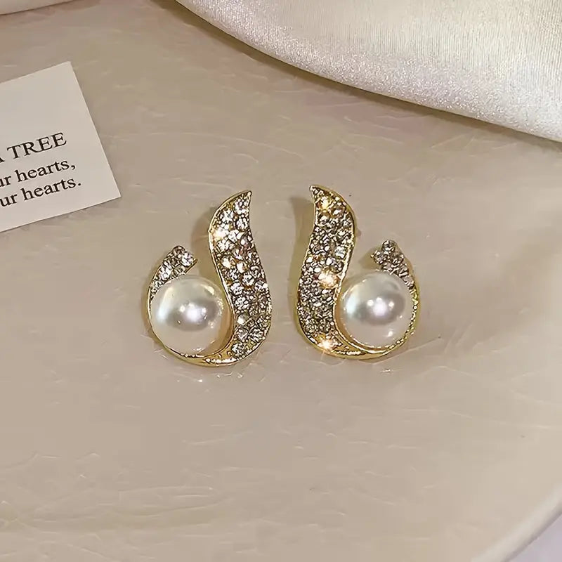 Elegant Luxury Style Teardrop Earrings with Faux Pearl and Rhinestone