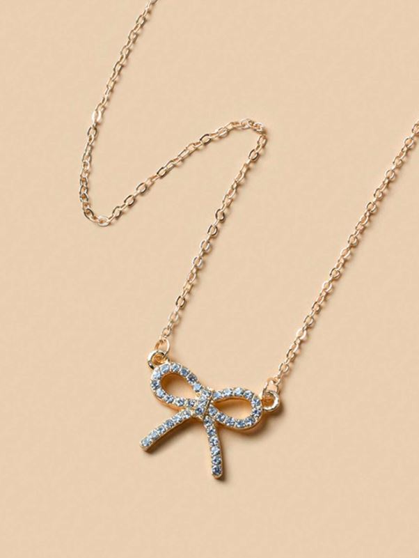 Simple & Fashionable Bowknot Pendant Necklace