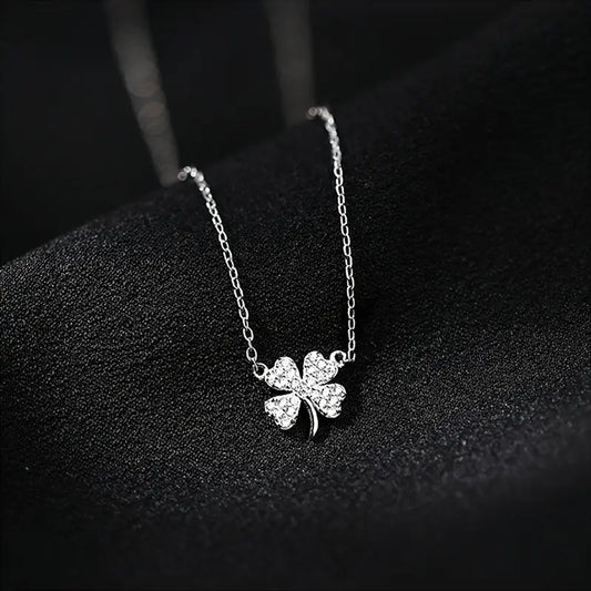 Elegant and Simple Iron Lucky Clover Pendant Necklace