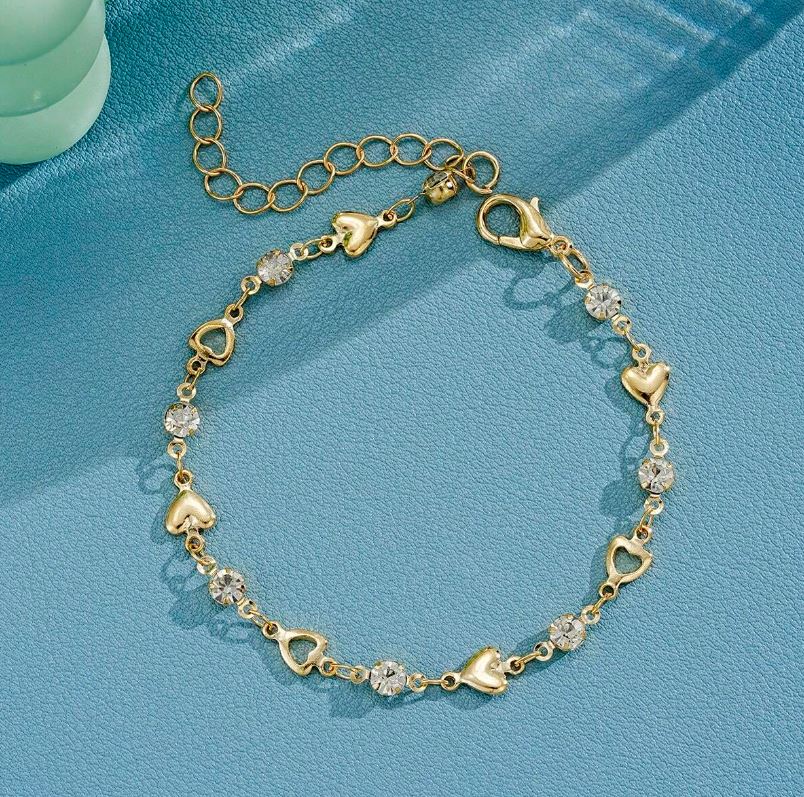 17KM Fashionable Bracelet – Chic & Modern Everyday Accessory