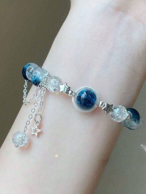 Minimalist Grey Moonlight Natural Crystal Bracelet – Versatile & Elegant