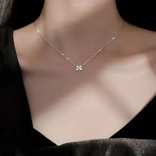 Elegant and Simple Iron Lucky Clover Pendant Necklace